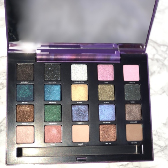Urban Decay Vice 2 Eyeshadow Palette - Picture 2 of 5